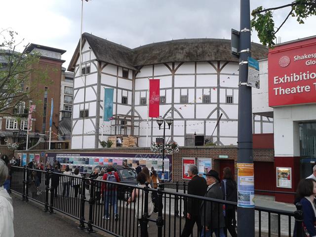 The GLobe